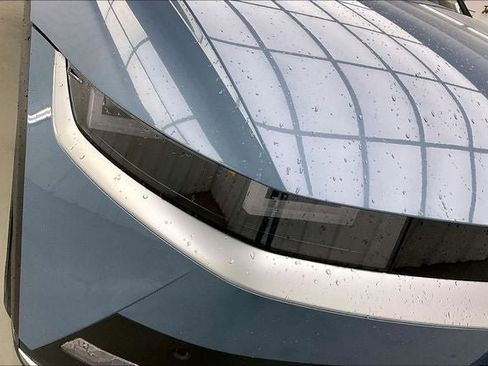 New 2026 Hyundai Ioniq 5 SEL image 15