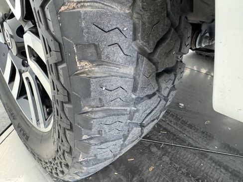 Used 2017 Toyota 4Runner Limited RWD image 13
