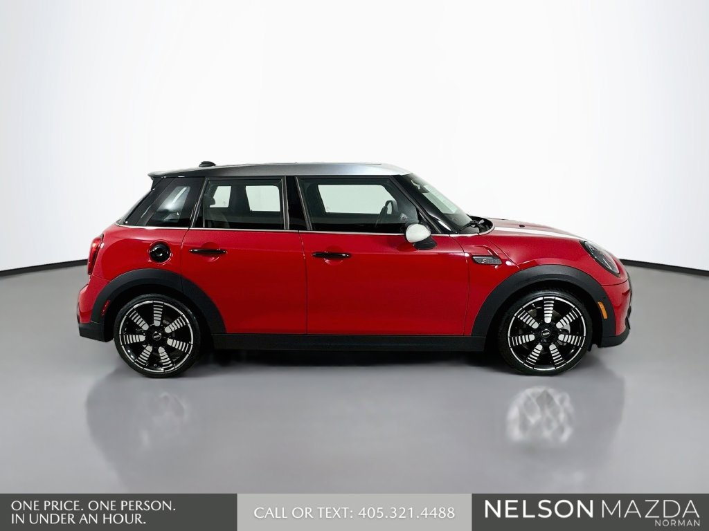 Used 2023 MINI Cooper S w/ Driver Assistance Package FWD image 5