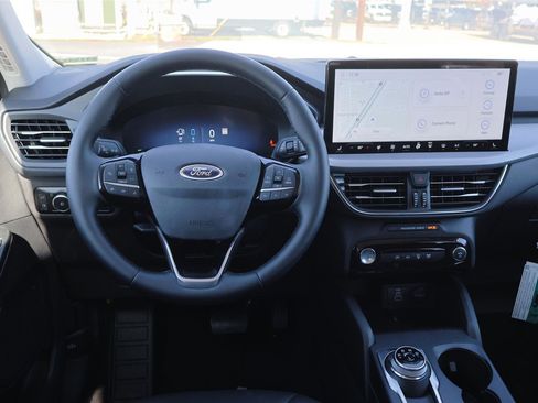 New 2025 Ford Escape SE w/ PHEV Premium Package image 24