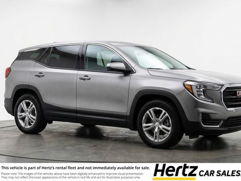 Used 2024 GMC Terrain SLE FWD image 1