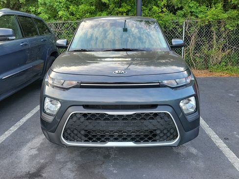 Used 2021 Kia Soul S FWD image 2