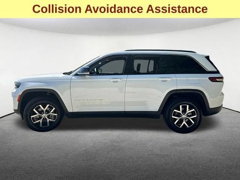 Used 2025 Jeep Grand Cherokee Limited AWD/4WD image 6