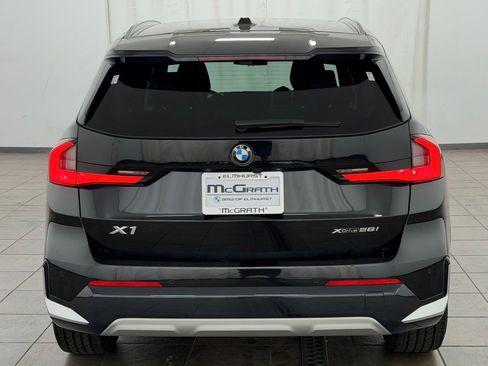 Used 2023 BMW X1 xDrive28i w/ Convenience Package AWD/4WD image 4
