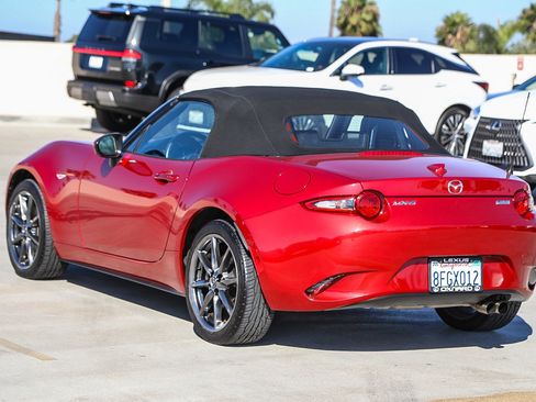 Used 2017 MAZDA MX-5 Miata Grand Touring RWD image 5