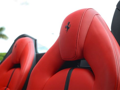 Certified 2022 Ferrari F8 Tributo image 45