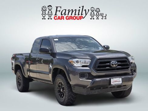 Used 2021 Toyota Tacoma SR w/ SX Package RWD image 2