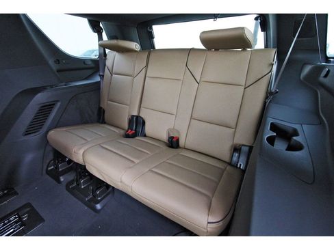 New 2026 Cadillac Escalade Luxury AWD/4WD image 14