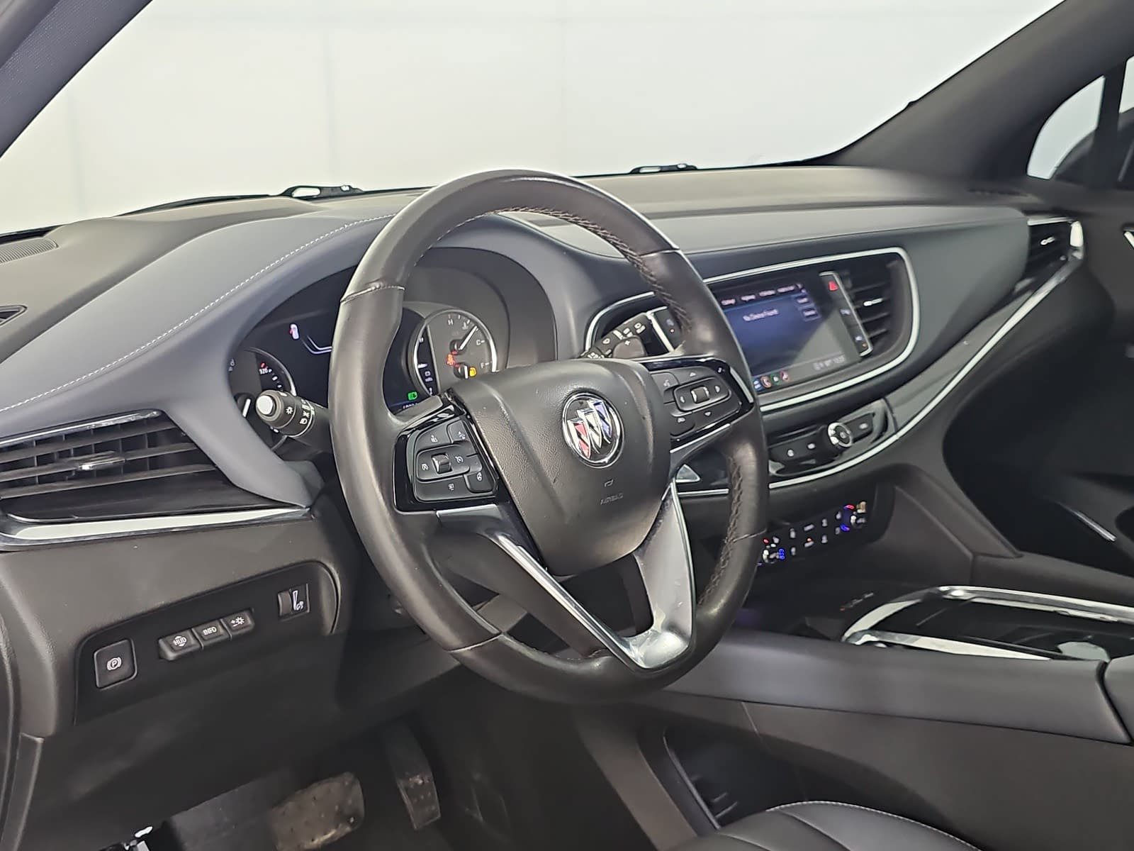Used 2023 Buick Enclave Premium w/ Experience Buick Package FWD image 16