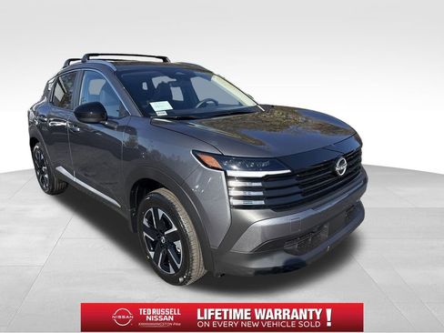 New 2026 Nissan Kicks SV w/ SV Premium Package image 3