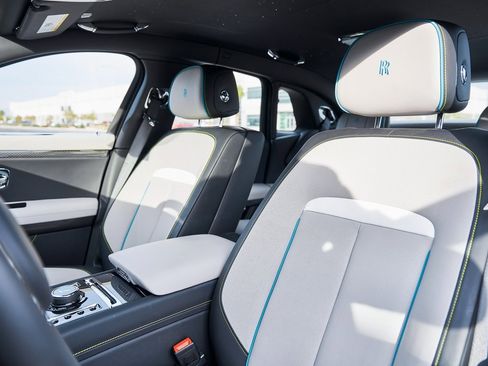 Used 2025 Rolls-Royce Ghost Black Badge image 51