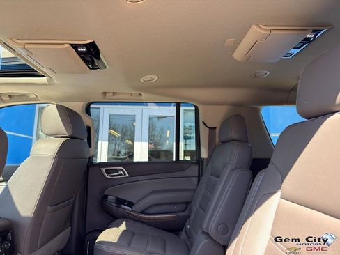 Used 2020 GMC Yukon XL Denali w/ Denali Premium Package AWD/4WD image 16