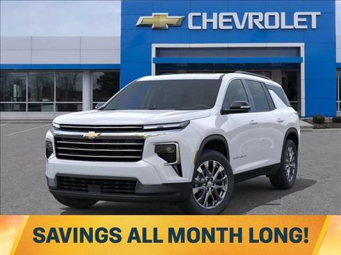 New 2026 Chevrolet Traverse LT w/ Sun and Wheel Package AWD/4WD image 6