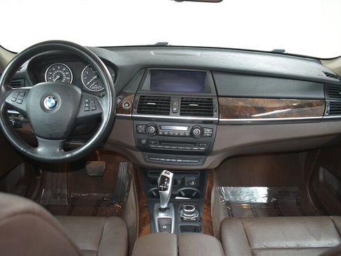 Used 2013 BMW X5 xDrive35i image 9