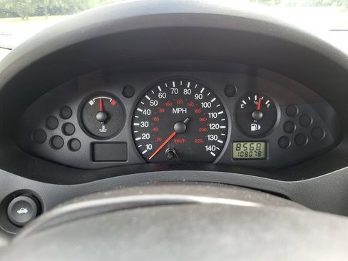 Used 2005 Ford Focus SE image 16