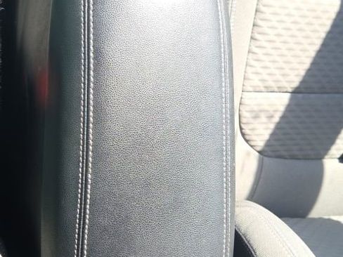 Used 2022 Ford Escape SE image 29