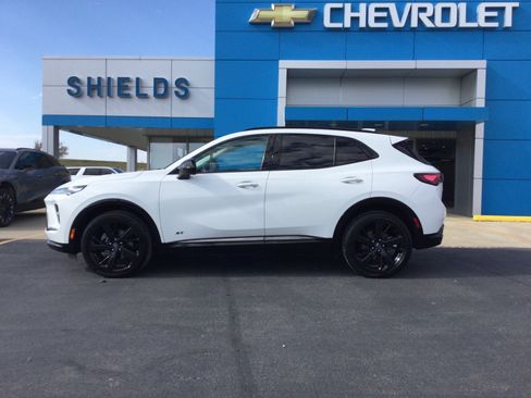 Used 2024 Buick Envision Sport Touring AWD/4WD image 3