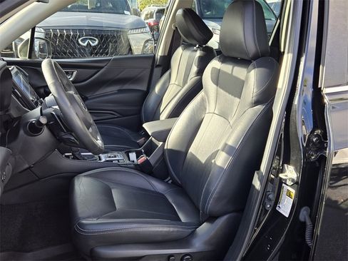 Used 2021 Subaru Forester Touring image 12
