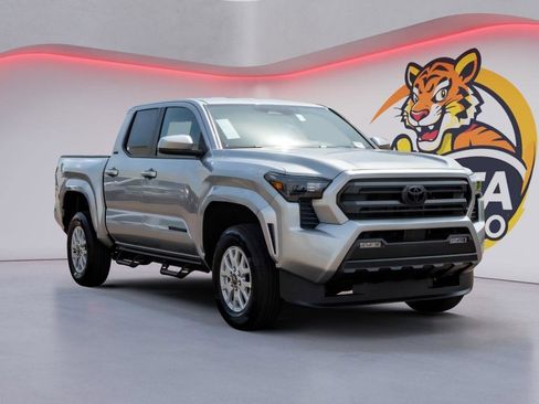 New 2026 Toyota Tacoma SR5 image 3