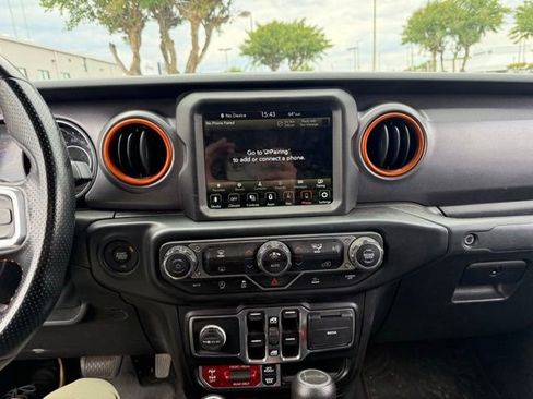 Used 2022 Jeep Gladiator Mojave w/ LED Lighting Group AWD/4WD image 3
