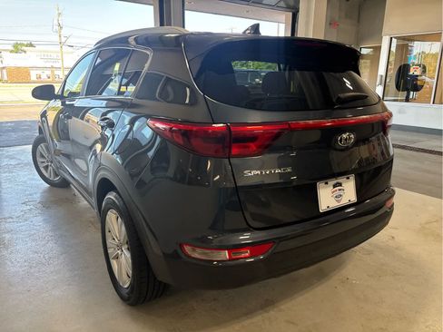 Used 2019 Kia Sportage LX w/ LX Popular Package AWD/4WD image 8