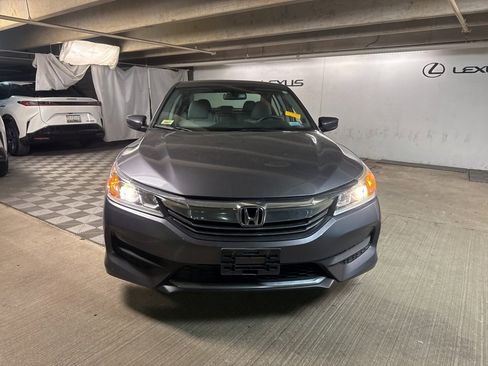 Used 2017 Honda Accord LX image 2