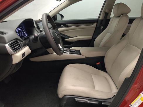 Used 2019 Honda Accord LX image 17