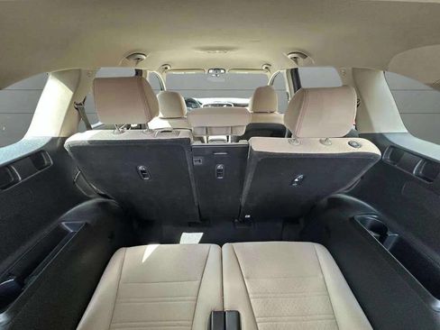 Used 2020 Kia Sorento LX image 20