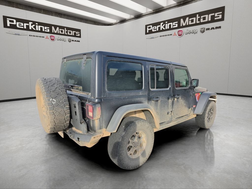 Used 2023 Jeep Wrangler Unlimited Rubicon w/ Cold Weather Group AWD/4WD image 5