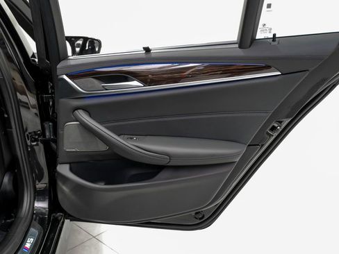 Used 2022 BMW M5 w/ Executive Package image 43