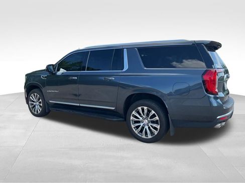 Used 2021 GMC Yukon XL Denali w/ Advanced Technology Package AWD/4WD image 9