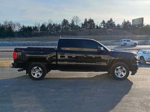 Used 2018 Chevrolet Silverado 1500 LT w/ All Star Edition image 6