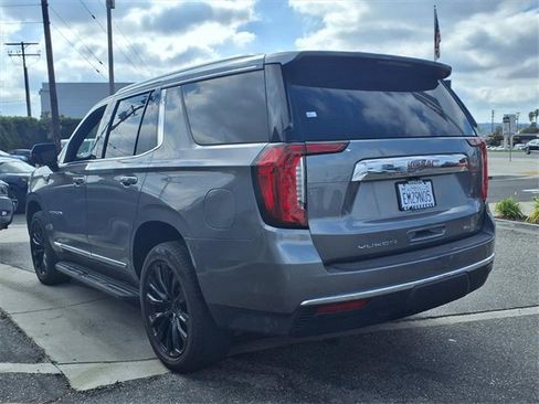 Used 2021 GMC Yukon SLT w/ Rear Media and Nav Package image 3