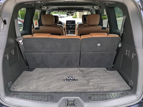 Used 2022 INFINITI QX80 Sensory w/ Cargo Package AWD/4WD image 11