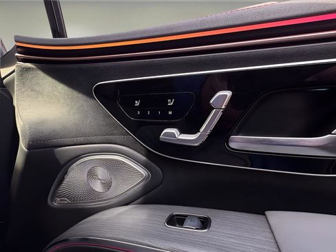 Used 2024 Mercedes-Benz EQS AMG 4MATIC image 21