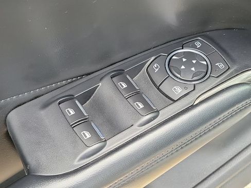 Used 2017 Lincoln MKC Reserve w/ Lincoln MKC Climate Package AWD/4WD image 21