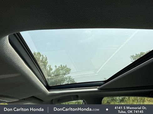Used 2020 Toyota Camry XLE FWD image 10