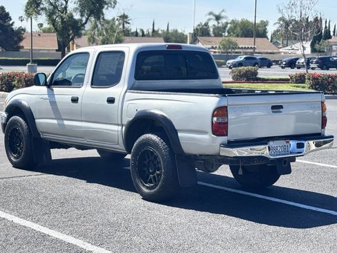 Used 2004 Toyota Tacoma PreRunner image 5