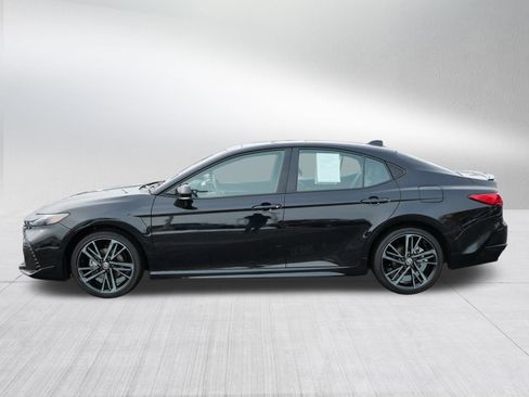 Used 2025 Toyota Camry XSE image 4