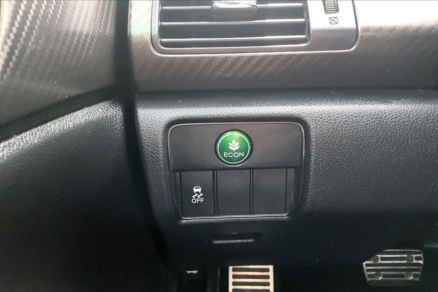 Used 2016 Honda Accord Sport image 30