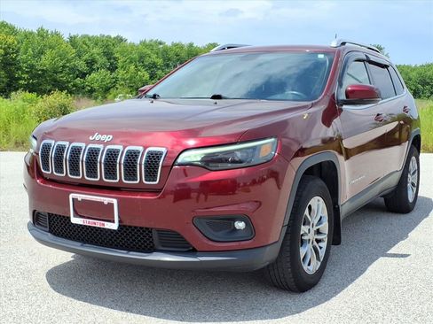 Used 2019 Jeep Cherokee Latitude Plus w/ Comfort/Convenience Group AWD/4WD image 29
