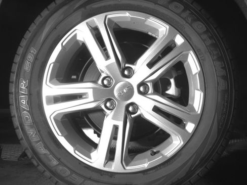 Used 2024 GMC Terrain SLE FWD image 15