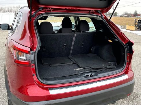 Used 2022 Nissan Rogue Sport SV image 19