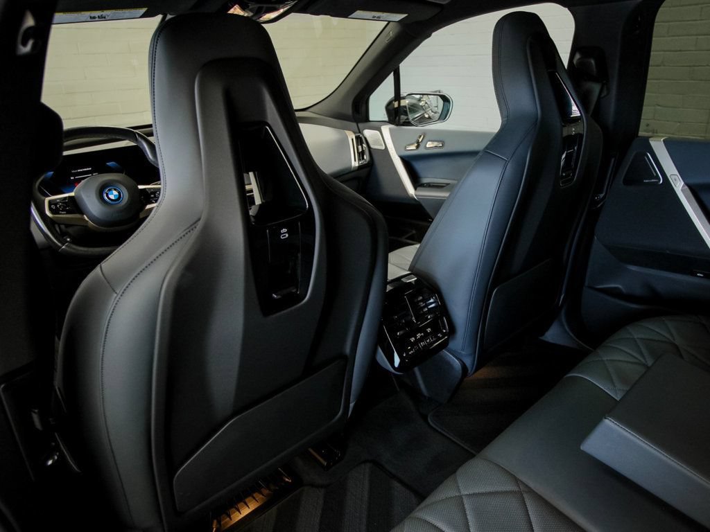 Used 2024 BMW iX M60 w/ Luxury Package AWD/4WD image 24
