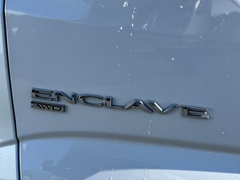 Used 2021 Buick Enclave Essence w/ Sound and Sites Package image 28