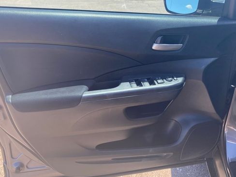 Used 2015 Honda CR-V LX image 28