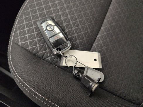 Used 2025 Ford Escape Active image 43