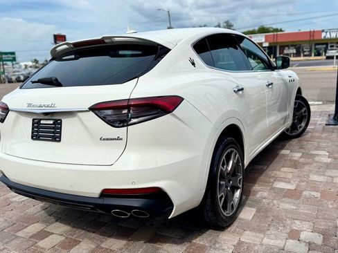 Used 2023 Maserati Levante Modena image 32