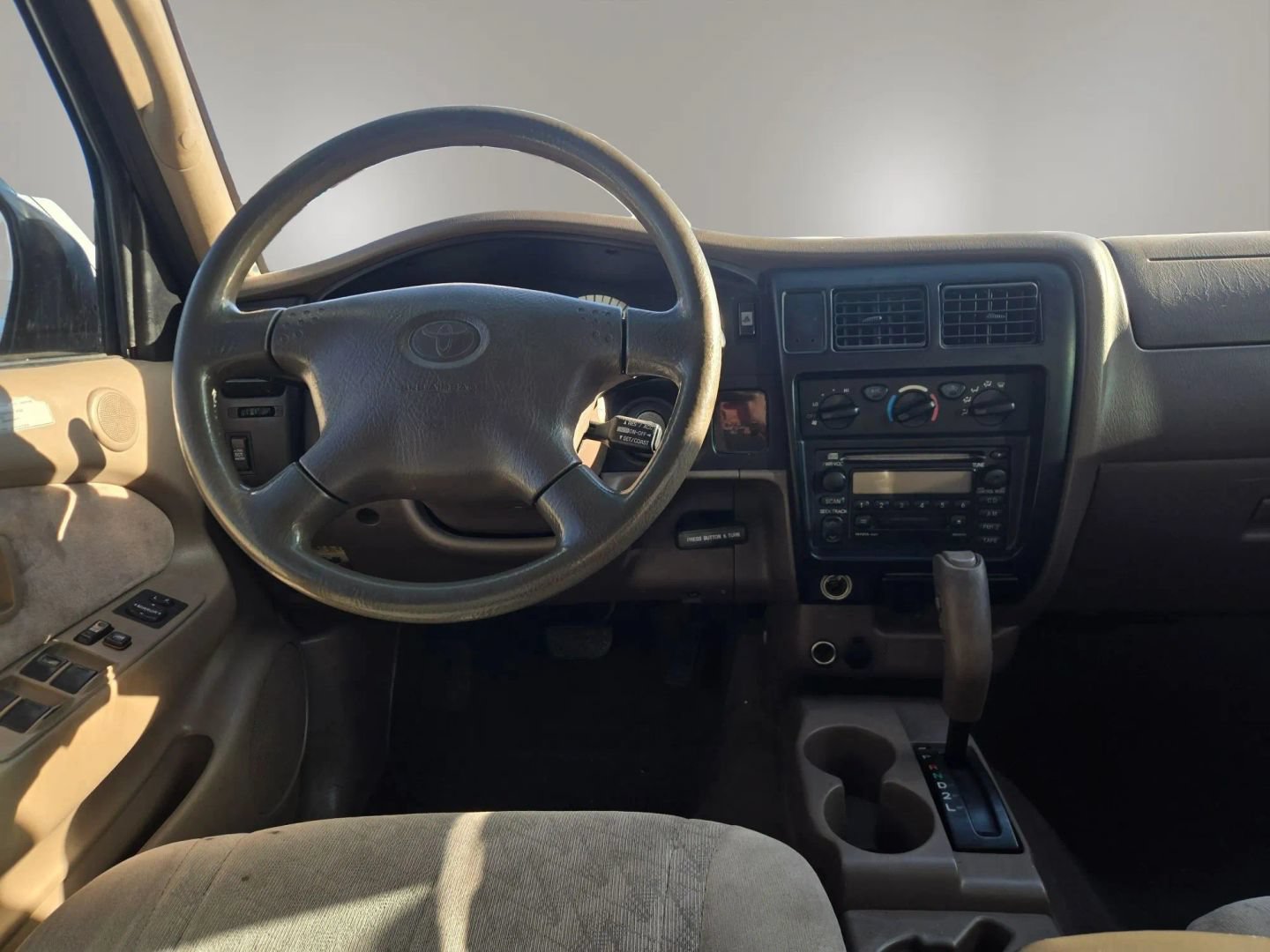Used 2002 Toyota Tacoma PreRunner w/ SR5 Pkg w/ Chrome Pkg RWD image 19
