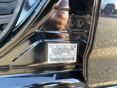 Used 2024 Nissan Sentra SV FWD image 23